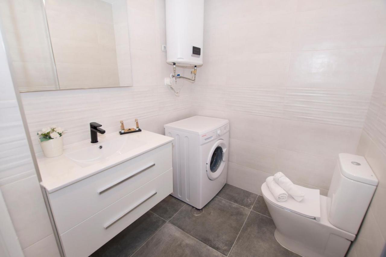 Cosy Apartment Close To Sea, Wifi, Air Cond Calpe Esterno foto